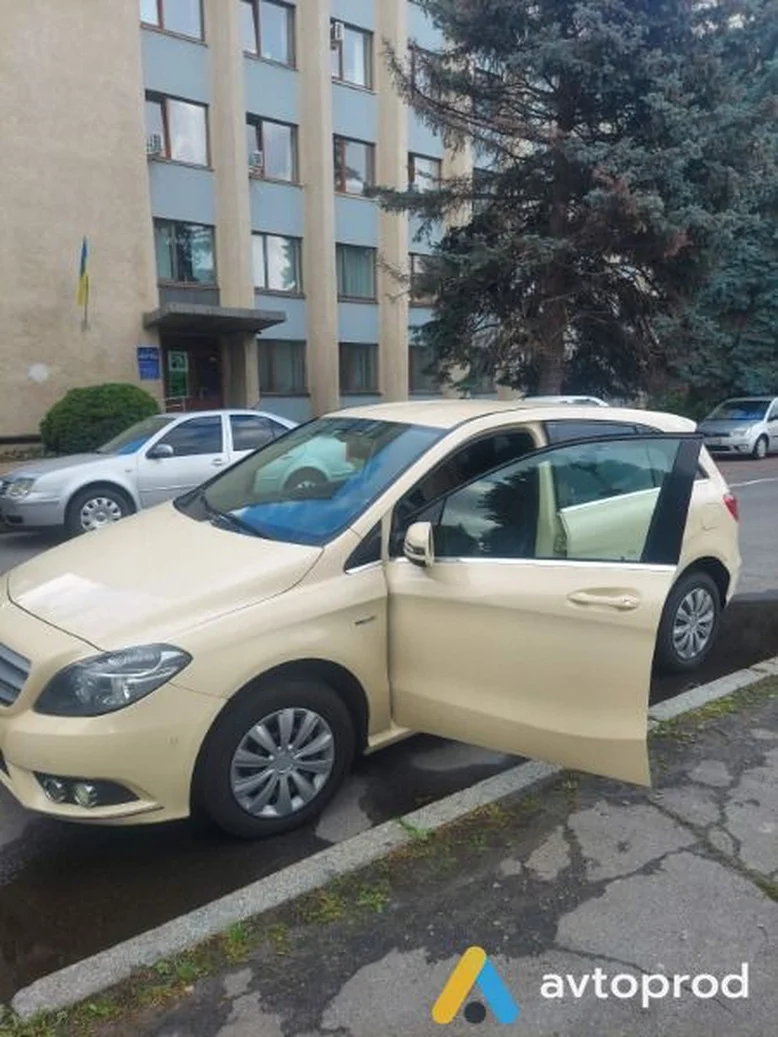 Фото 3 - Mercedes-Benz B-class 2012