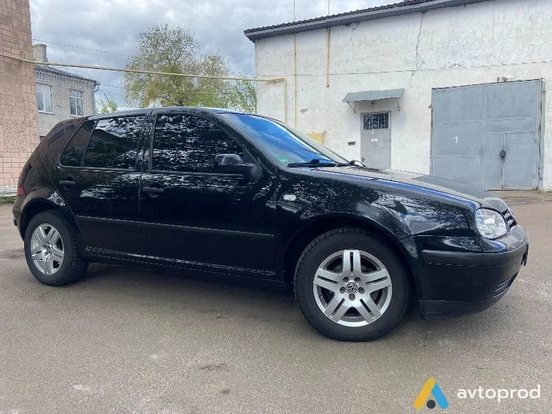 Фото 2 - Volkswagen Golf 2001