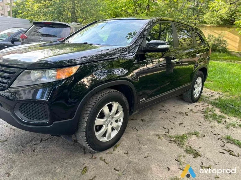 Фото 3 - Kia Sorento 2011