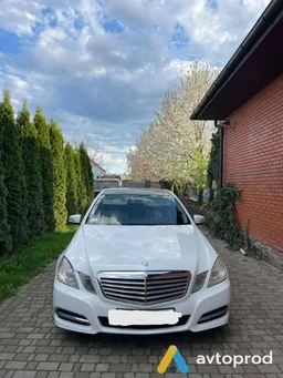 Photo 3 - Mercedes-Benz E-class 2011