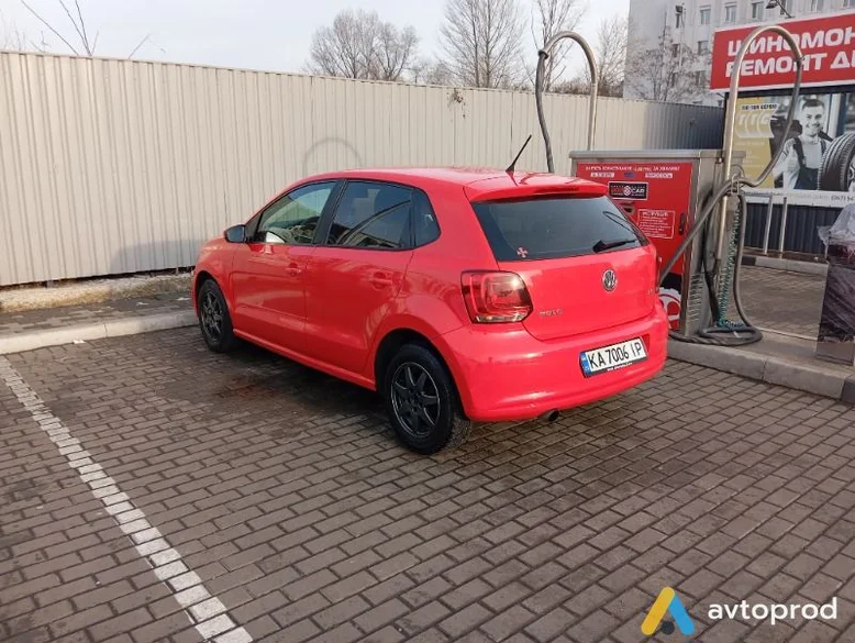 Фото 3 - Volkswagen Polo 2011