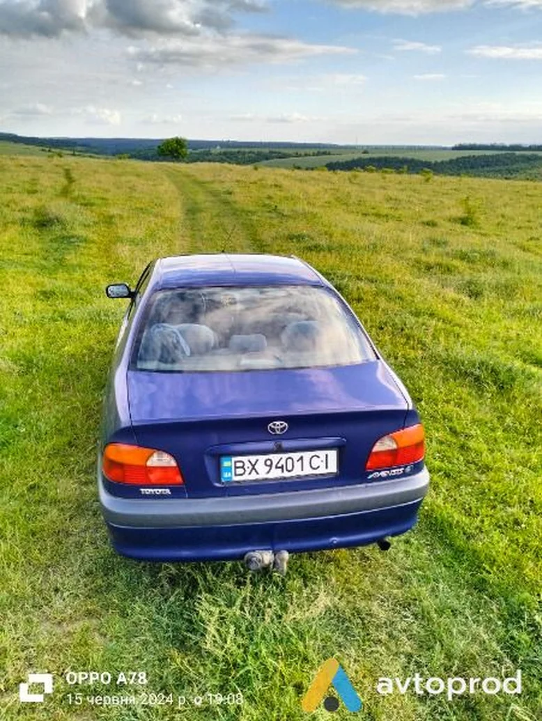 Фото 4 - Toyota Avensis 1999