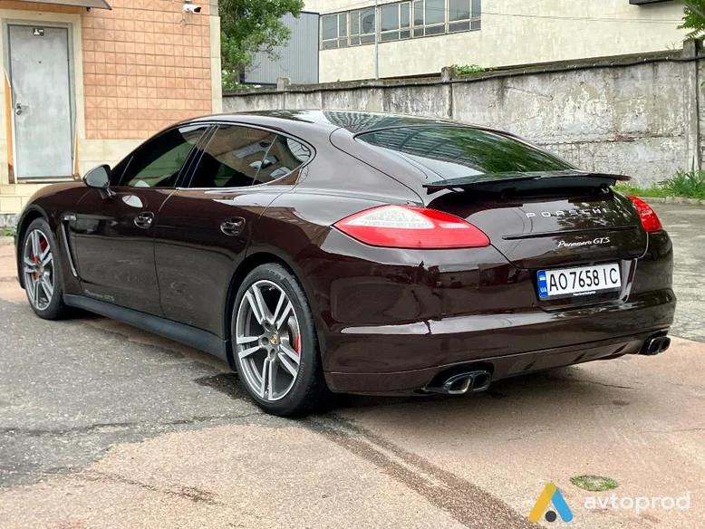 Фото 4 - Porsche Panamera 2013