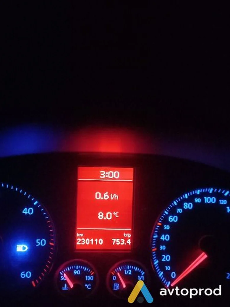 Фото 3 - Volkswagen Touran 2009