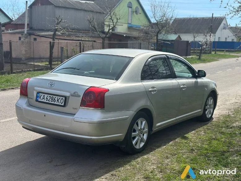 Фото 3 - Toyota Avensis 2004