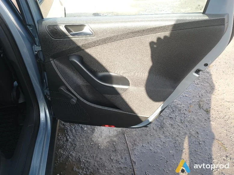 Photo 4 - Volkswagen Passat 2009