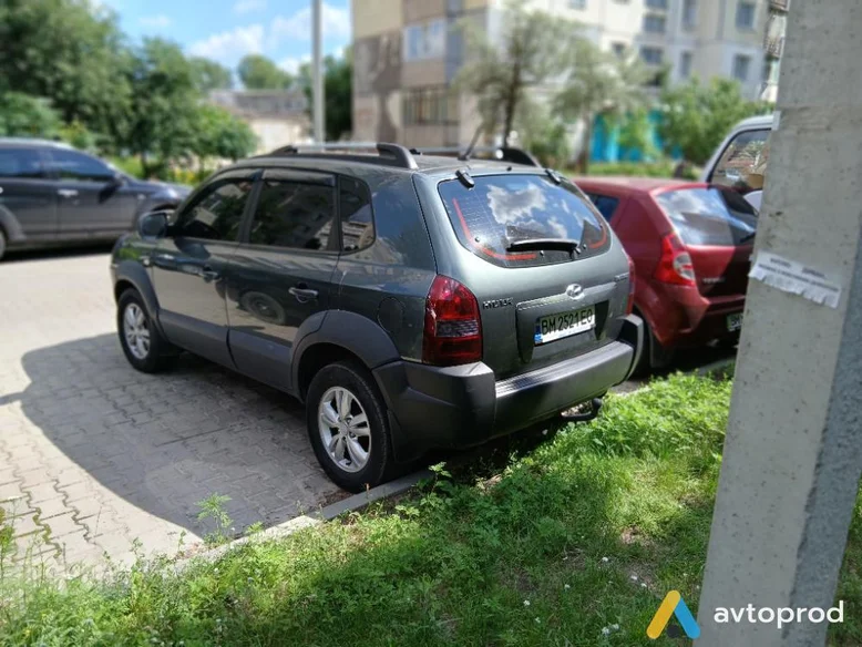 Фото 4 - Hyundai Tucson 2011