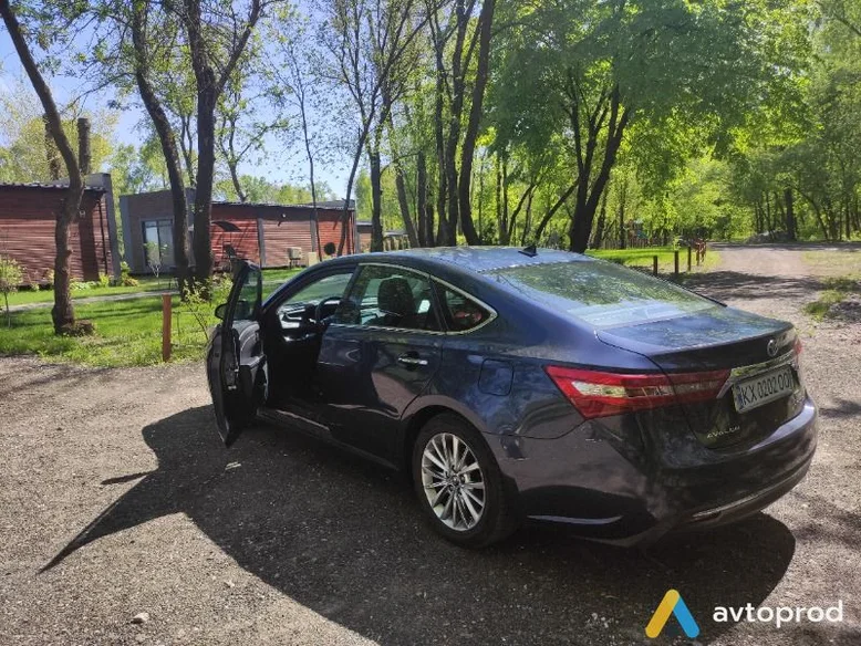 Фото 2 - Toyota Avalon 2017