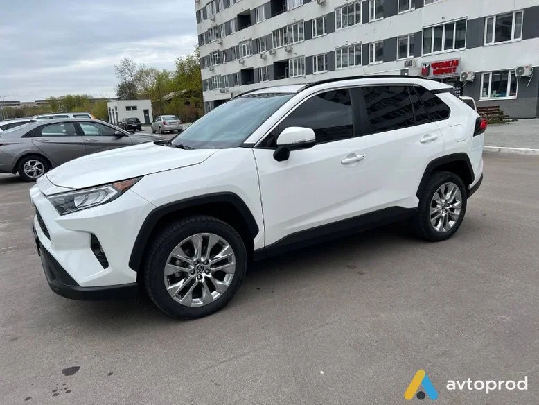 Фото 2 - Toyota RAV 4 2020