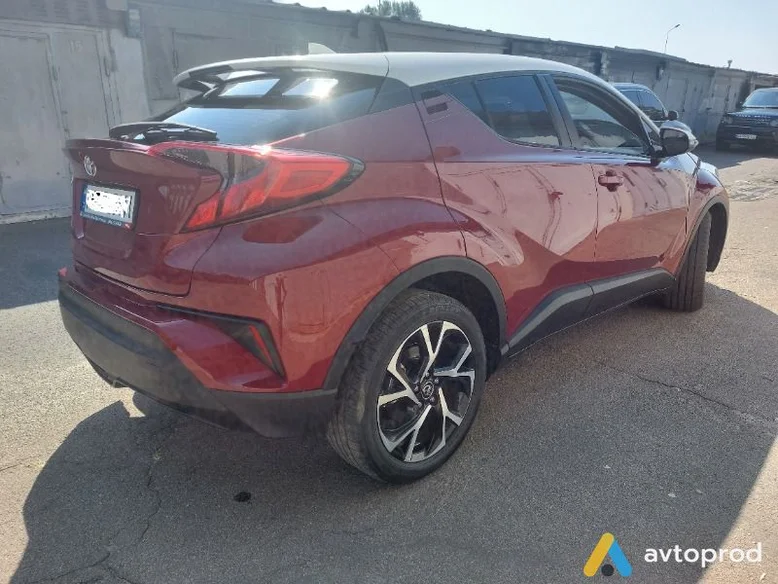 Фото 4 - Toyota C-HR 2018
