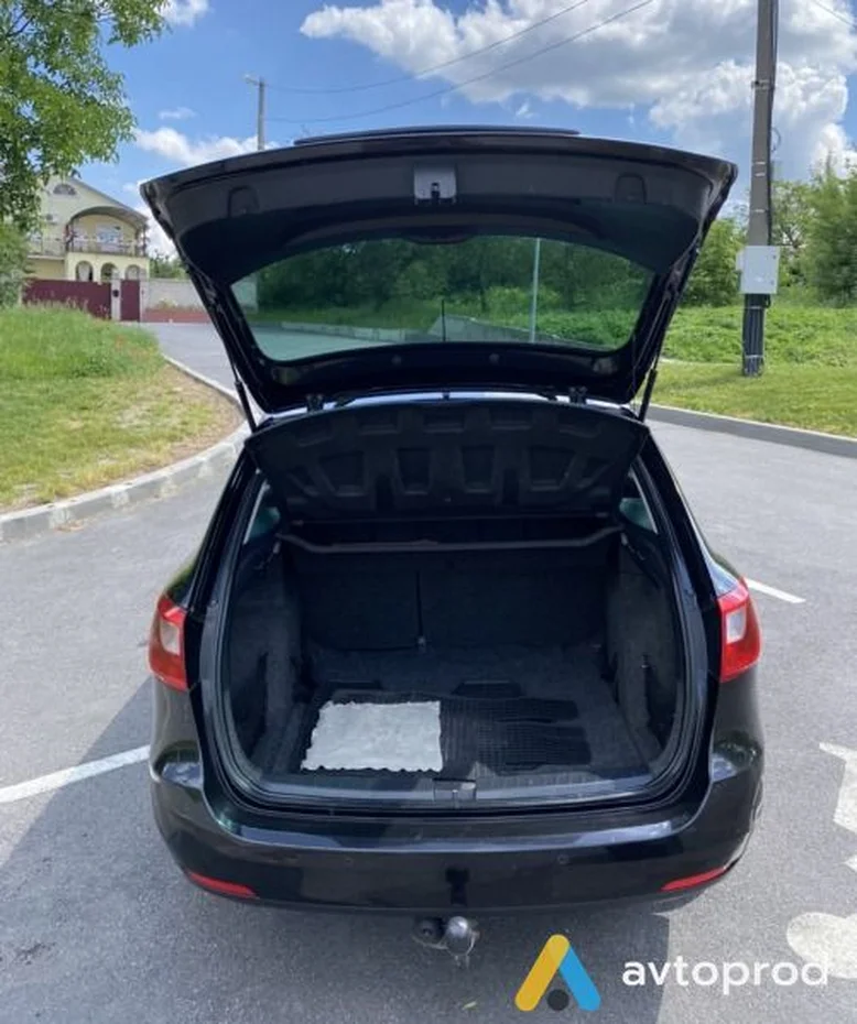 Фото 3 - Seat Ibiza 2011