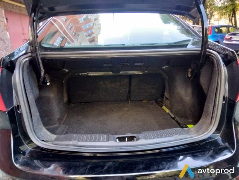 Фото 4 - Ford Fiesta 2015