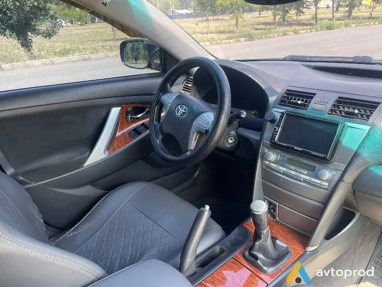 Фото 4 - Toyota Camry 2007
