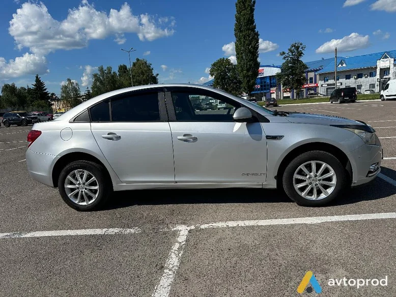 Фото 2 - Chevrolet Cruze 2010