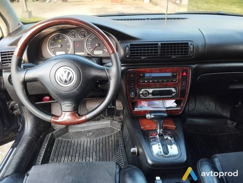 Фото 4 - Volkswagen Passat 2002