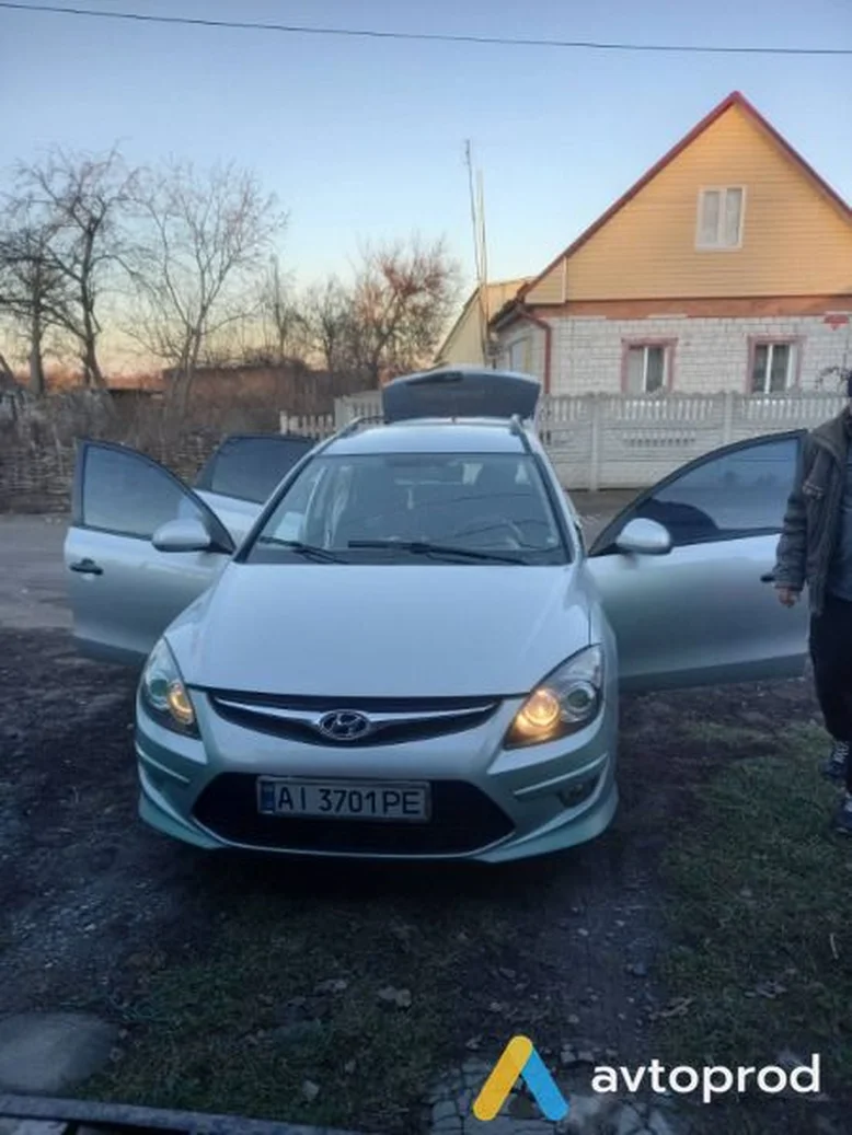 Фото 3 - Hyundai i30 2011