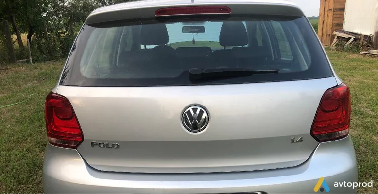 Photo 2 - Volkswagen Polo 2010