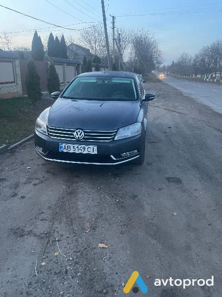 Фото 1 - Volkswagen Passat 2011