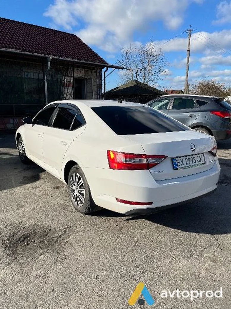 Фото 3 - Skoda Superb 2018