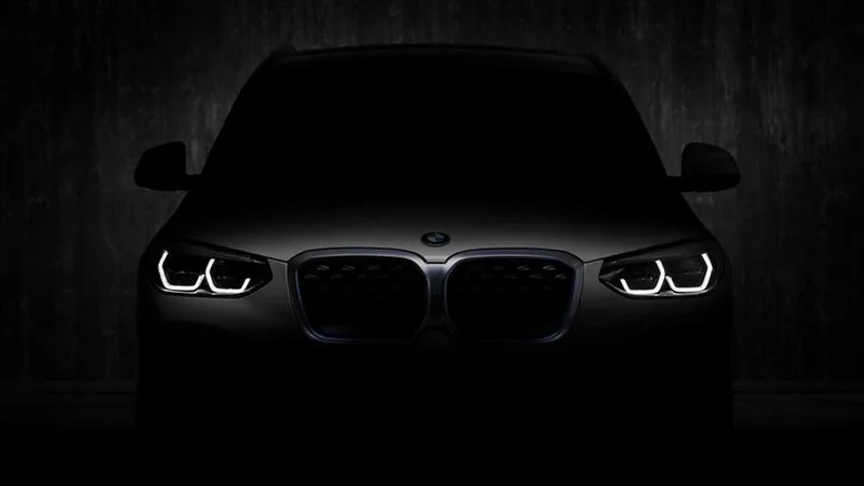Яким буде електричний кросовер BMW iX3 ? 🚗