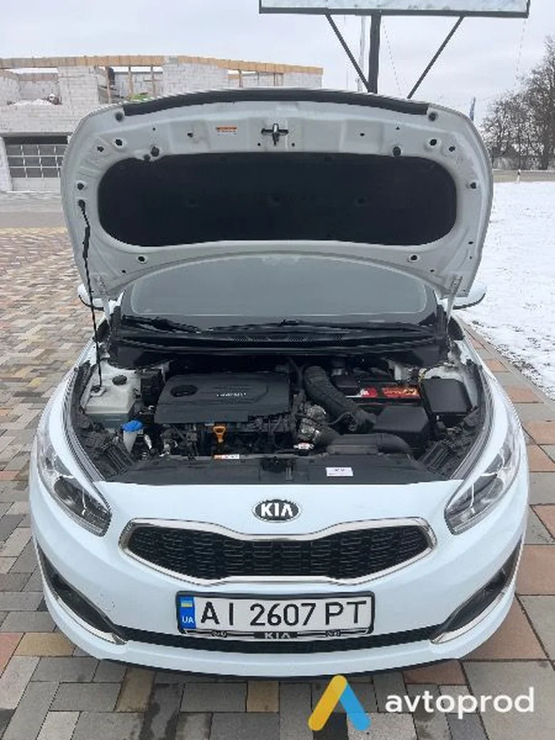 Фото 2 - Kia Cee'd 2016