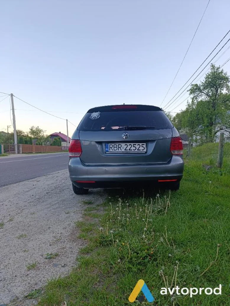 Photo 2 - Volkswagen Golf 2008