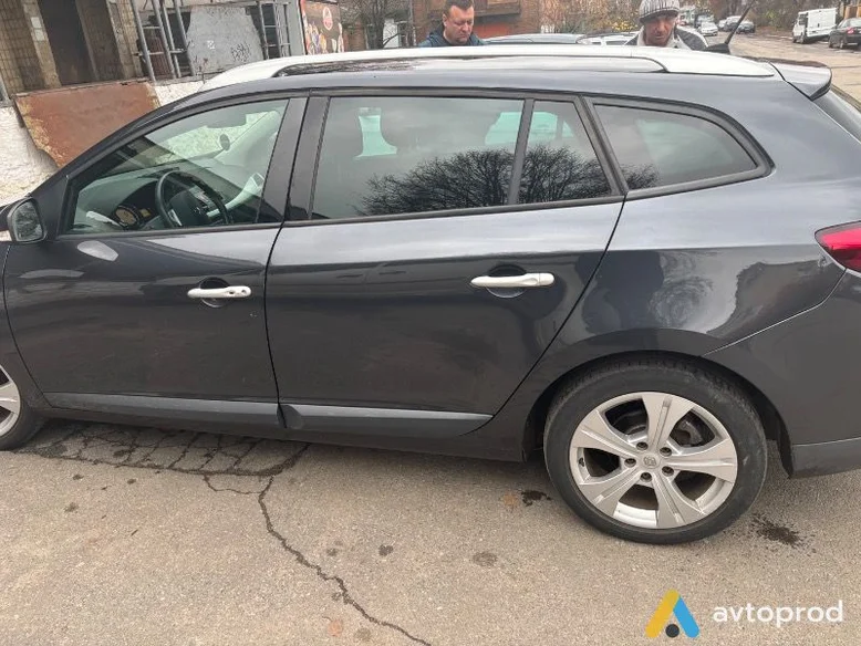 Фото 2 - Renault Megane 2011