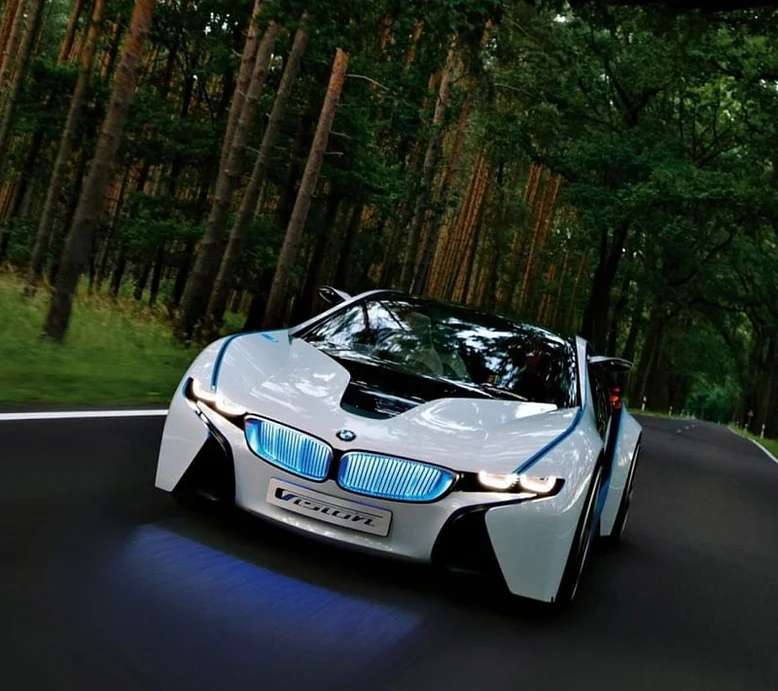 Онлайн продаж BMW. Німецький бренд планує відмовитись від дилерів.