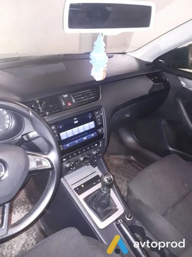 Фото 4 - Skoda Octavia 2014
