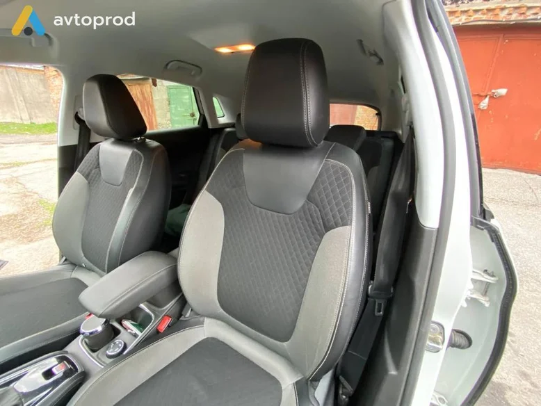 Фото 4 - Opel Grandland X 2020