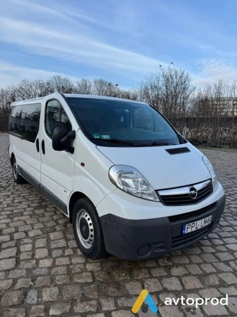 Фото 1 - Opel Vivaro 2012