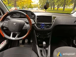 Фото 4 - Peugeot 208 2019