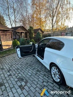 Photo 4 - BMW 1er 2010