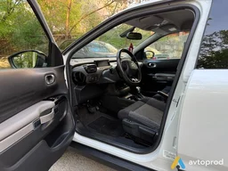 Photo 2 - Citroen C4 2020