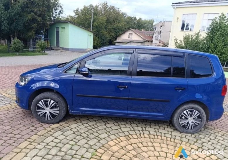Фото 4 - Volkswagen Touran 2012
