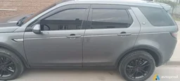 Фото 2 - Land Rover Discovery 2015
