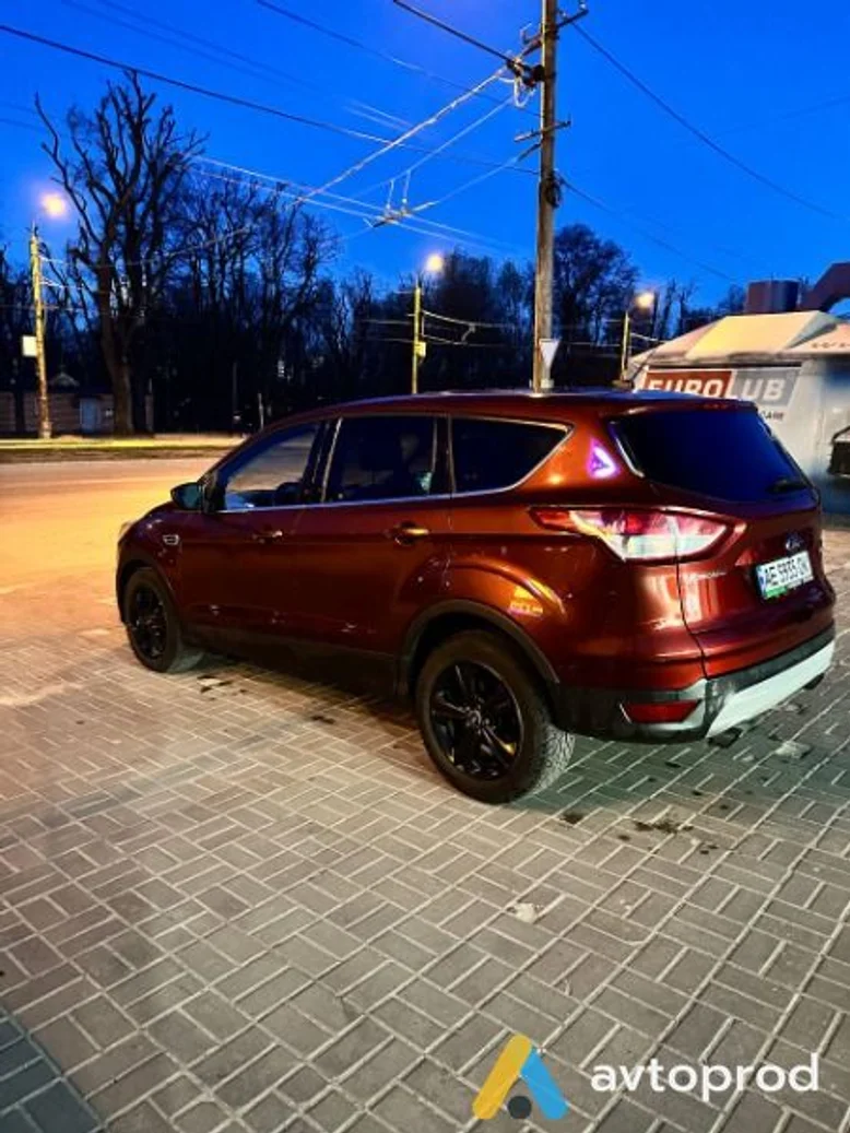 Фото 2 - Ford Escape 2015