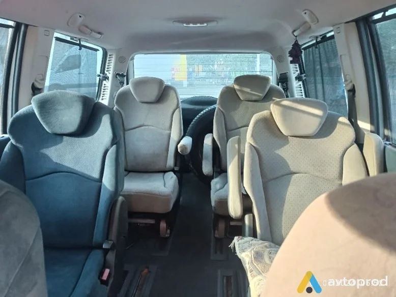 Фото 2 - Lancia Phedra 2004