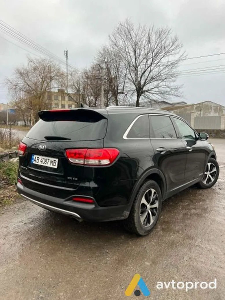 Фото 3 - Kia Sorento 2017