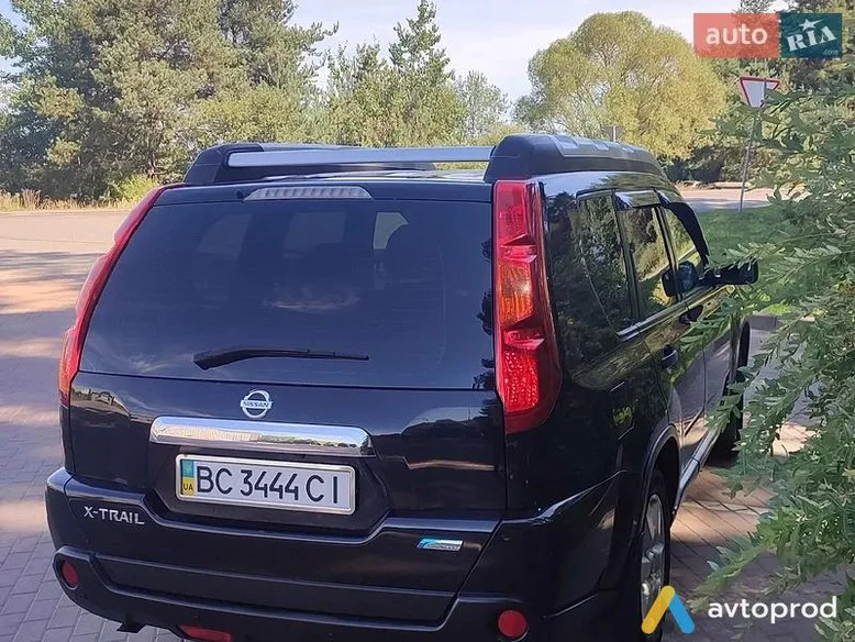 Photo 3 - Nissan X-Trail 2010
