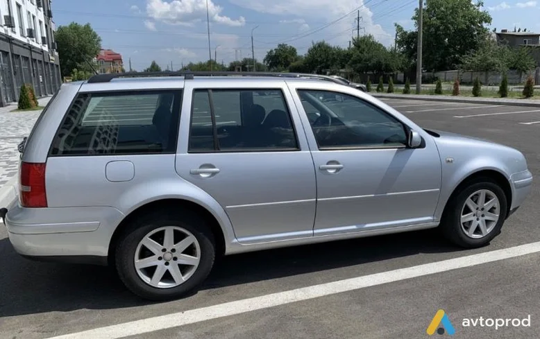 Фото 4 - Volkswagen Golf 2003