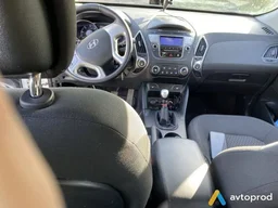 Фото 4 - Hyundai ix35 2012