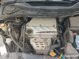 Фото 2 - Mitsubishi Grandis 2004