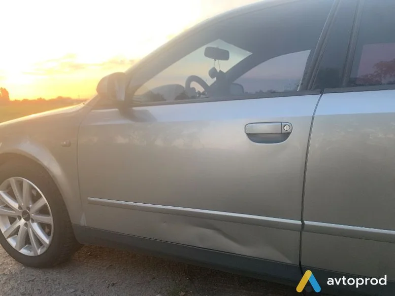 Фото 4 - Audi A4 2001