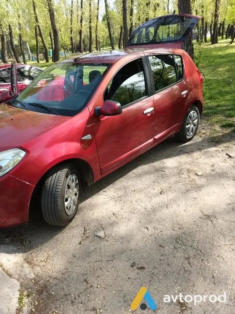 Фото 3 - Dacia Sandero 2008