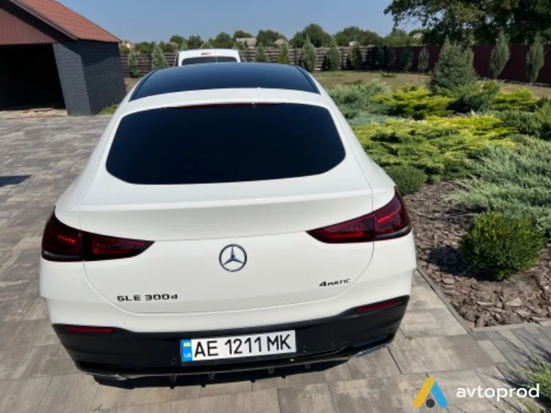 Фото 3 - Mercedes-Benz GLE 2022