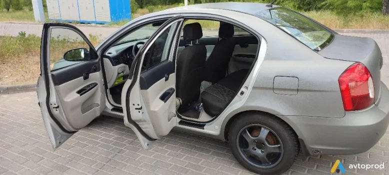 Фото 4 - Hyundai Accent 2007