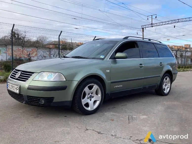 Фото 4 - Volkswagen Passat 2001