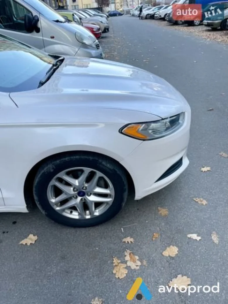 Фото 3 - Ford Fusion 2013