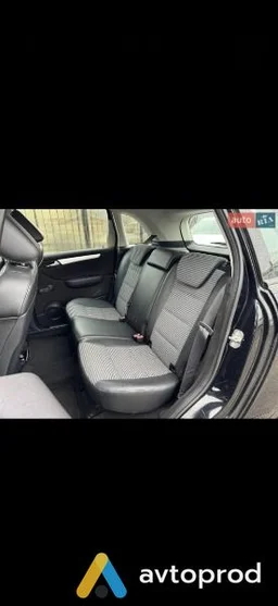 Photo 2 - Mercedes-Benz 200 2006